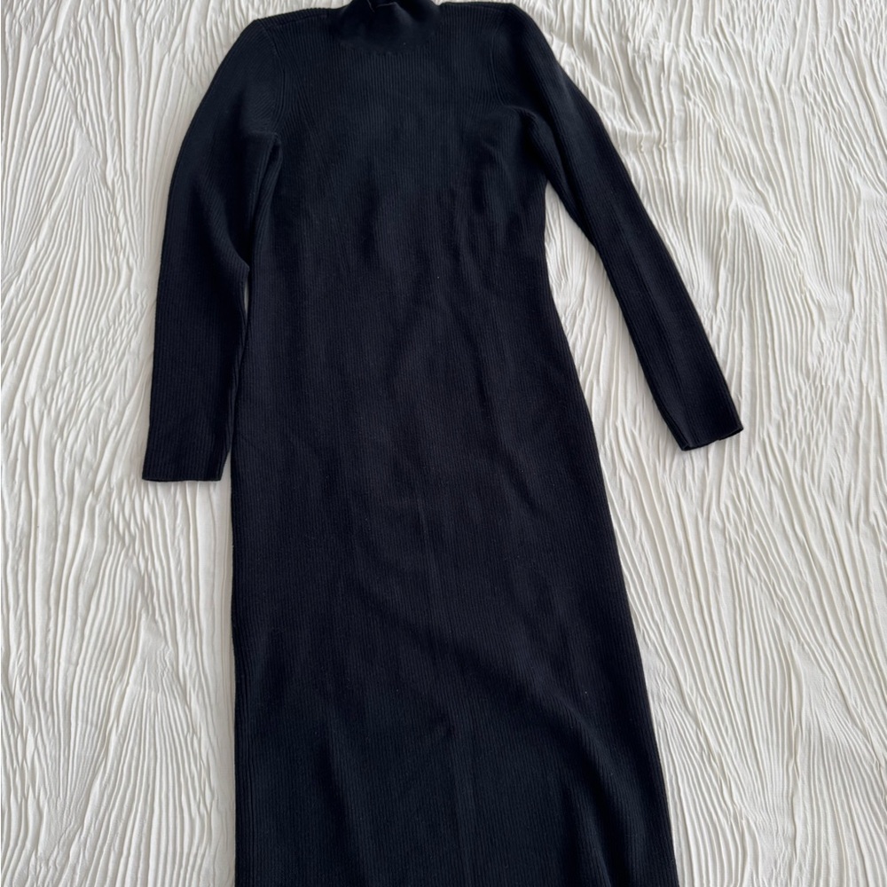A&F Elegant Black Long Sleeve Dress